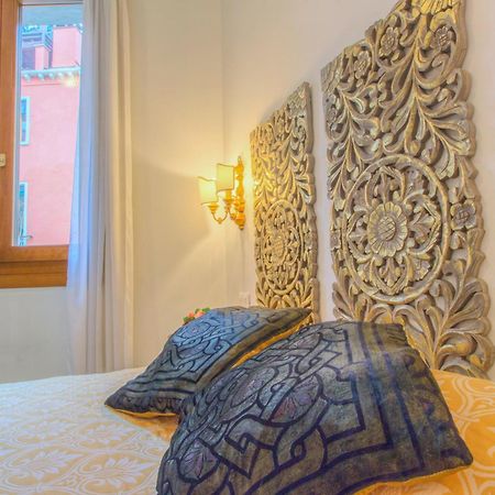Residenza De L'Osmarin Suites Veneza Quarto foto